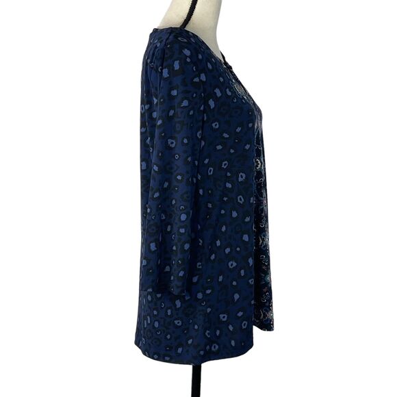 Croft & Barrow Large Top 3/4 Sleeve Stretch Keyhole Neck Leopard Print Navy Blue - Picture 3 of 8
